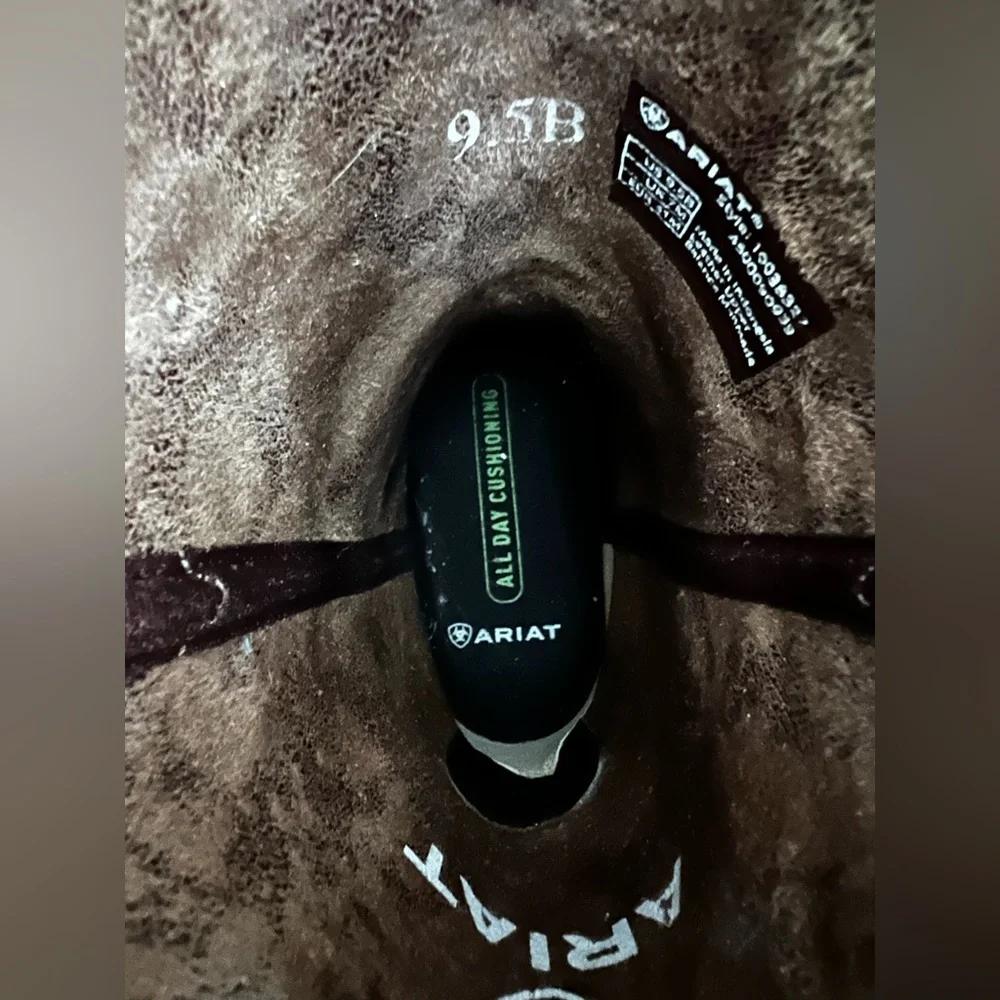 Ariat Brown and Tan Western Boots - Picture 5 of 5